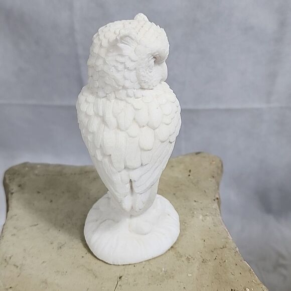 Vintage Alabaster Owl - Picture 3 of 7